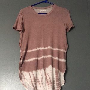 Small causal tee shirt